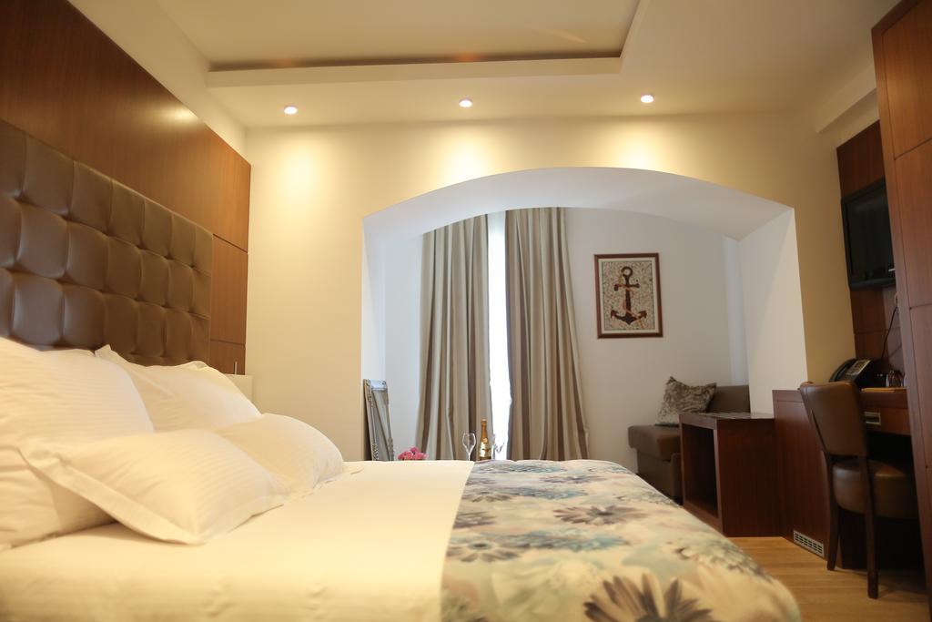 Boutique Hotel Mauro Poreč Exterior foto